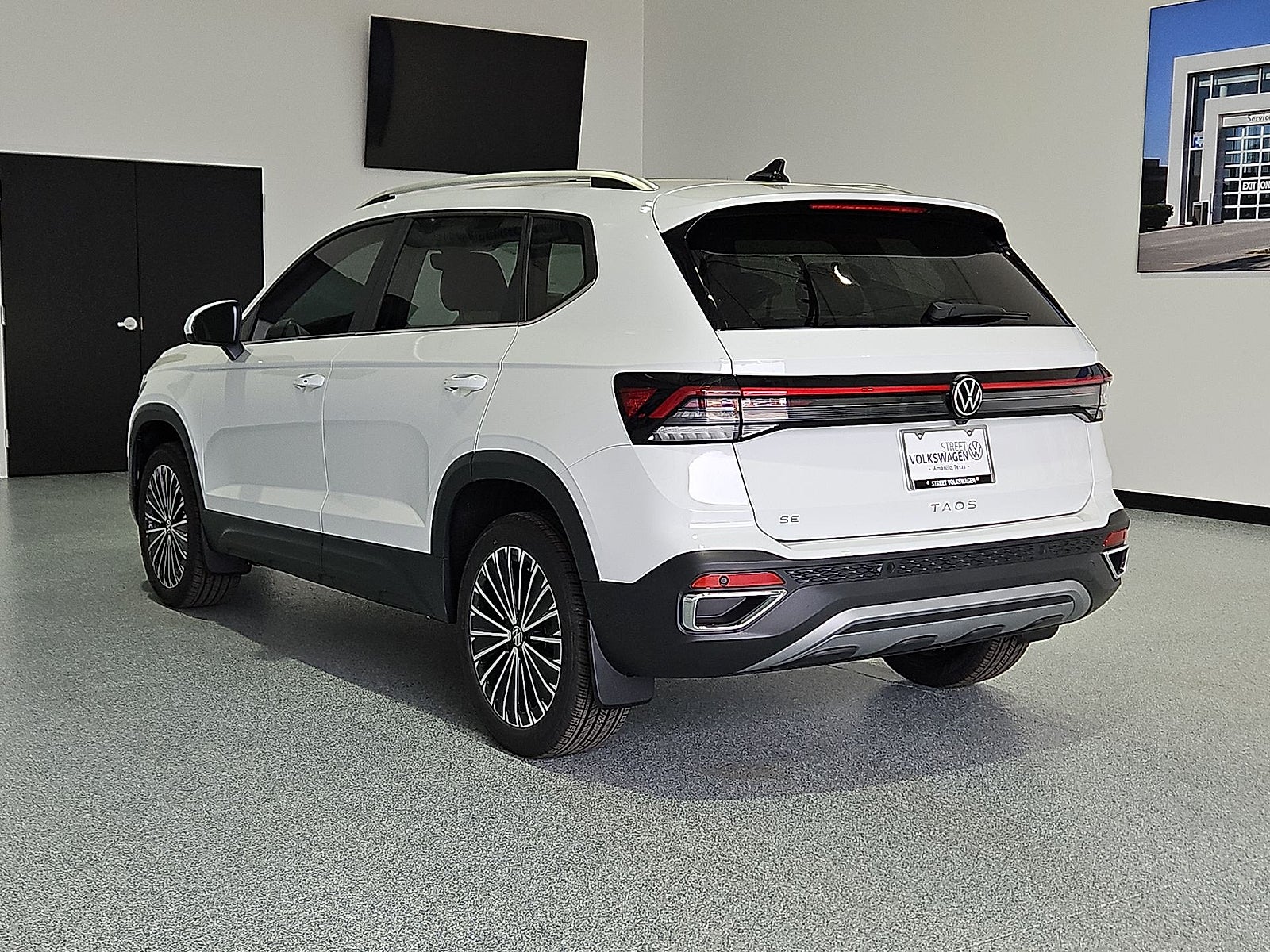 2026 Volkswagen Taos SE