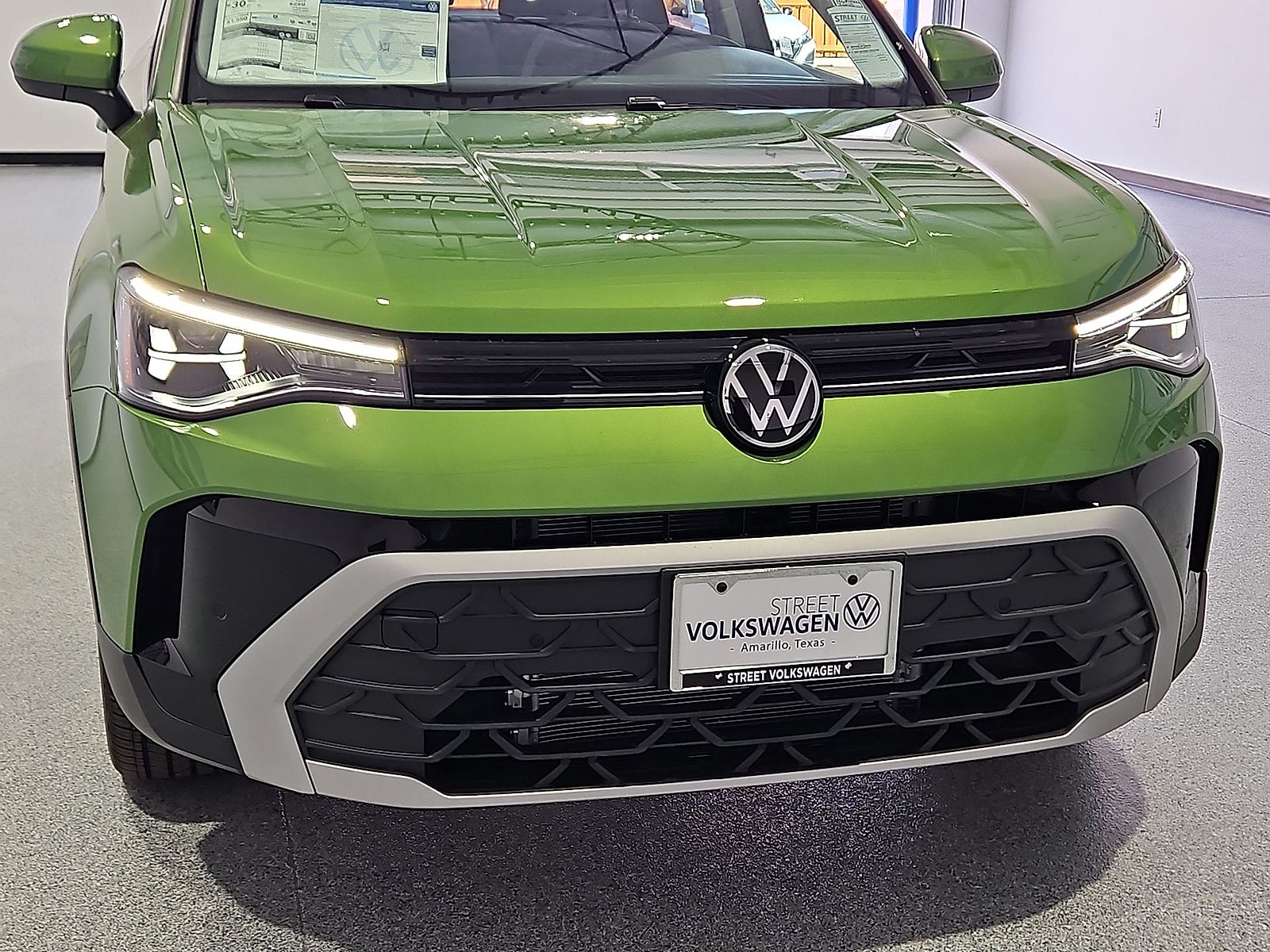 2027 Volkswagen Taos SE
