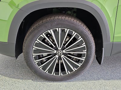 2027 Volkswagen Taos SE