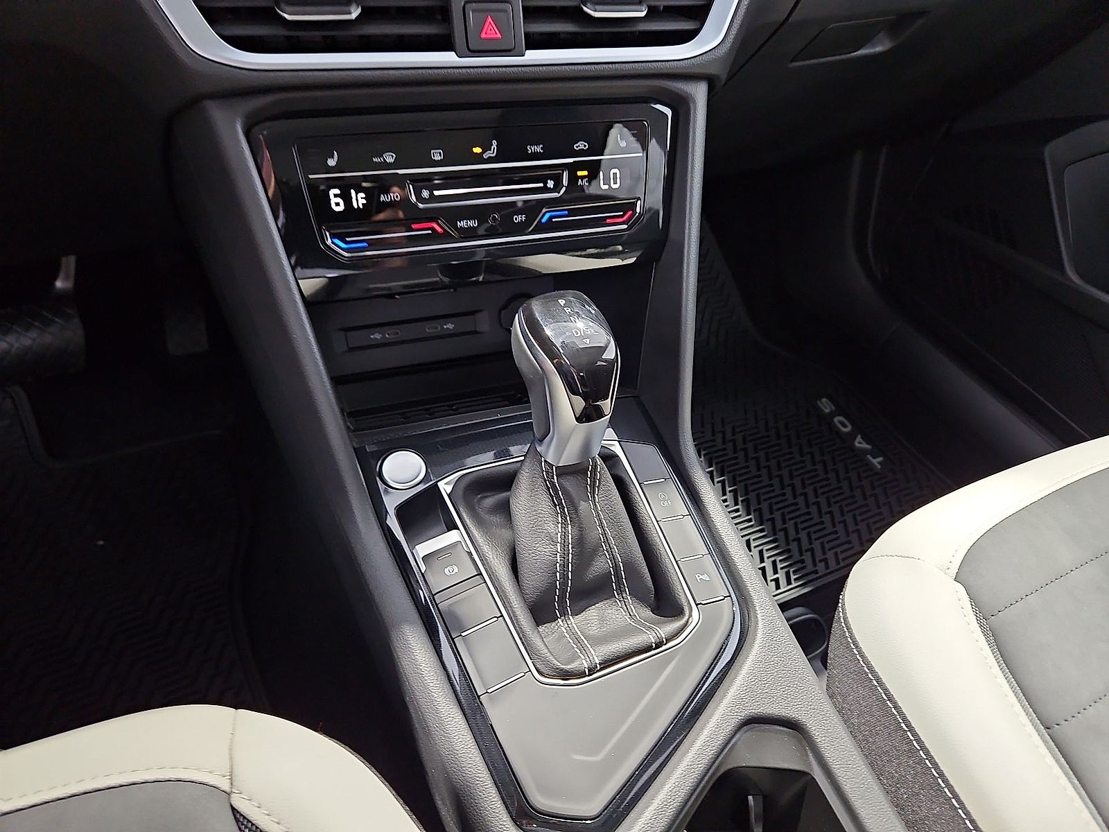 2027 Volkswagen Taos SE