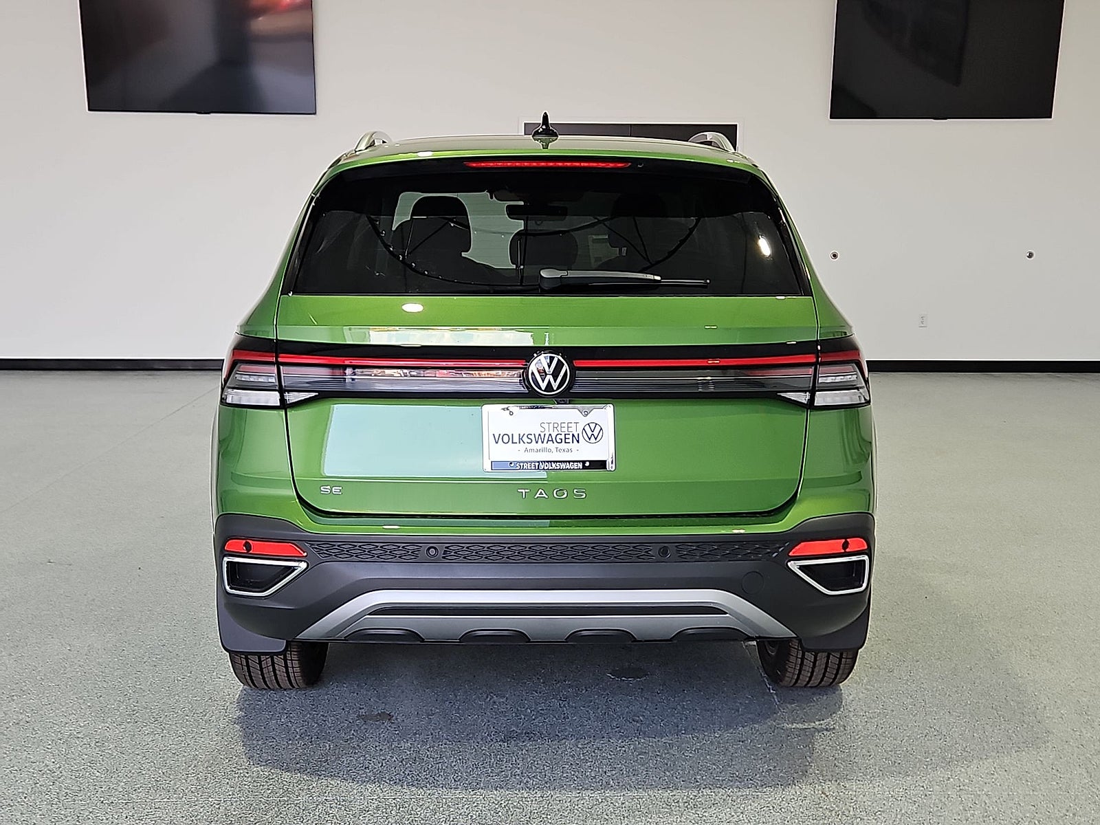 2027 Volkswagen Taos SE