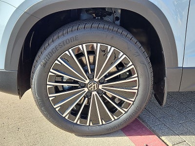 2027 Volkswagen Taos SE
