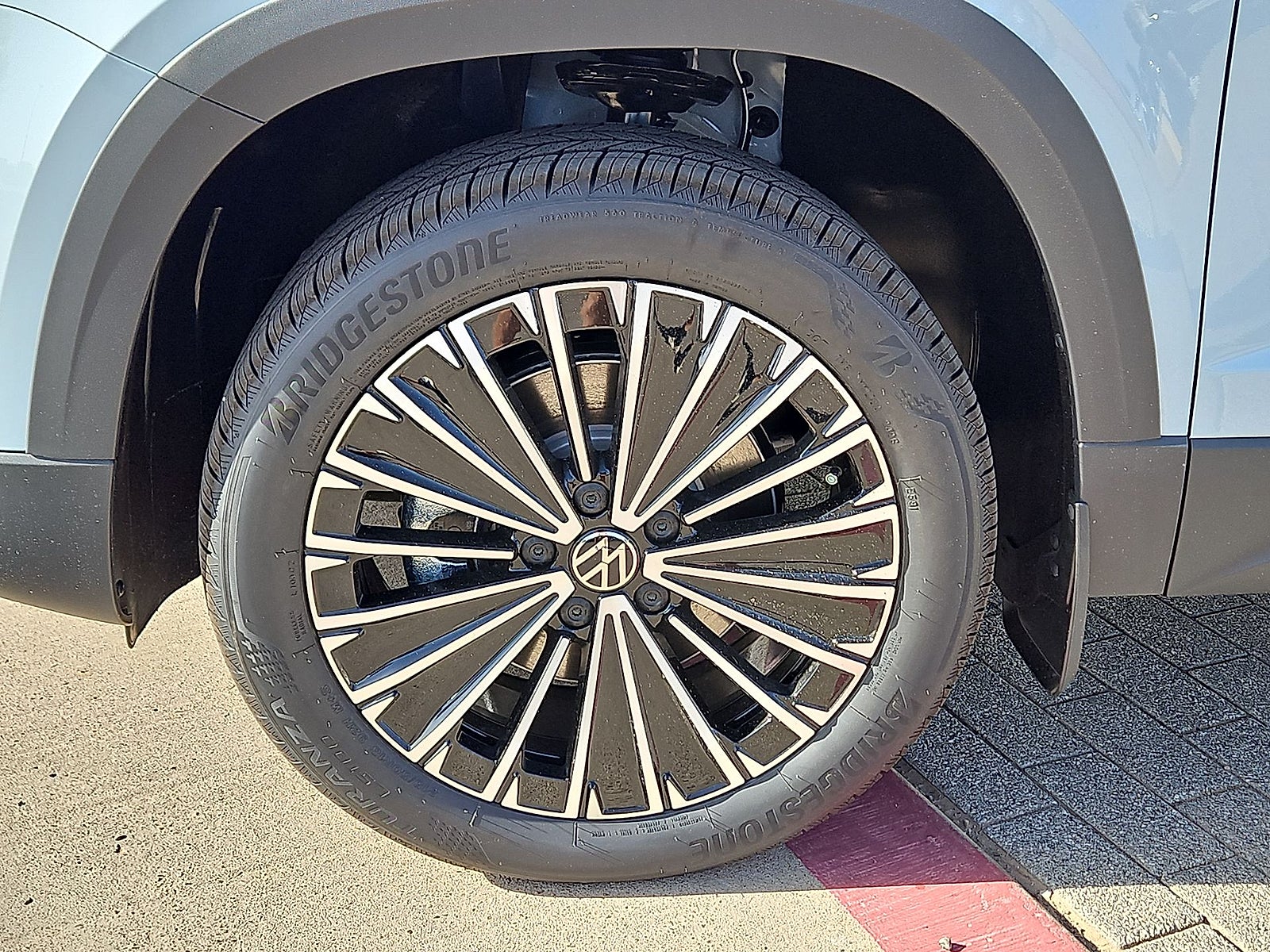 2027 Volkswagen Taos SE