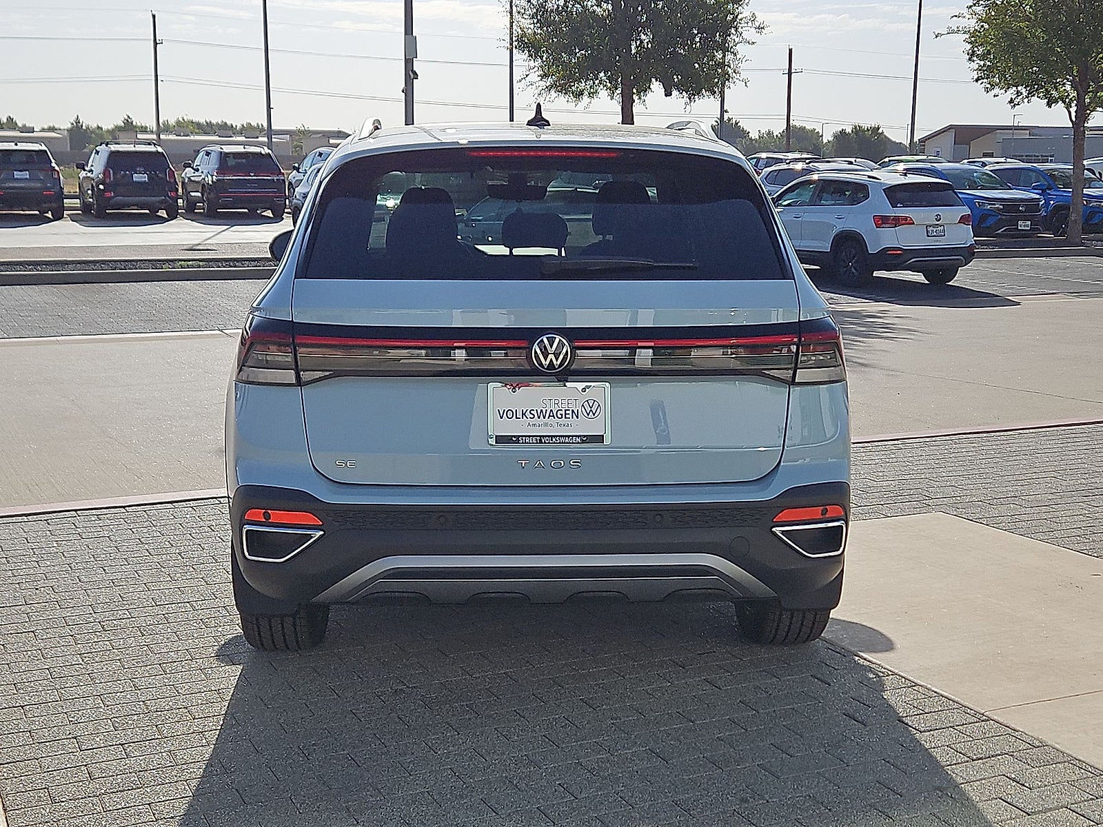 2027 Volkswagen Taos SE
