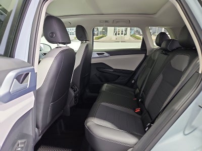2027 Volkswagen Taos SE