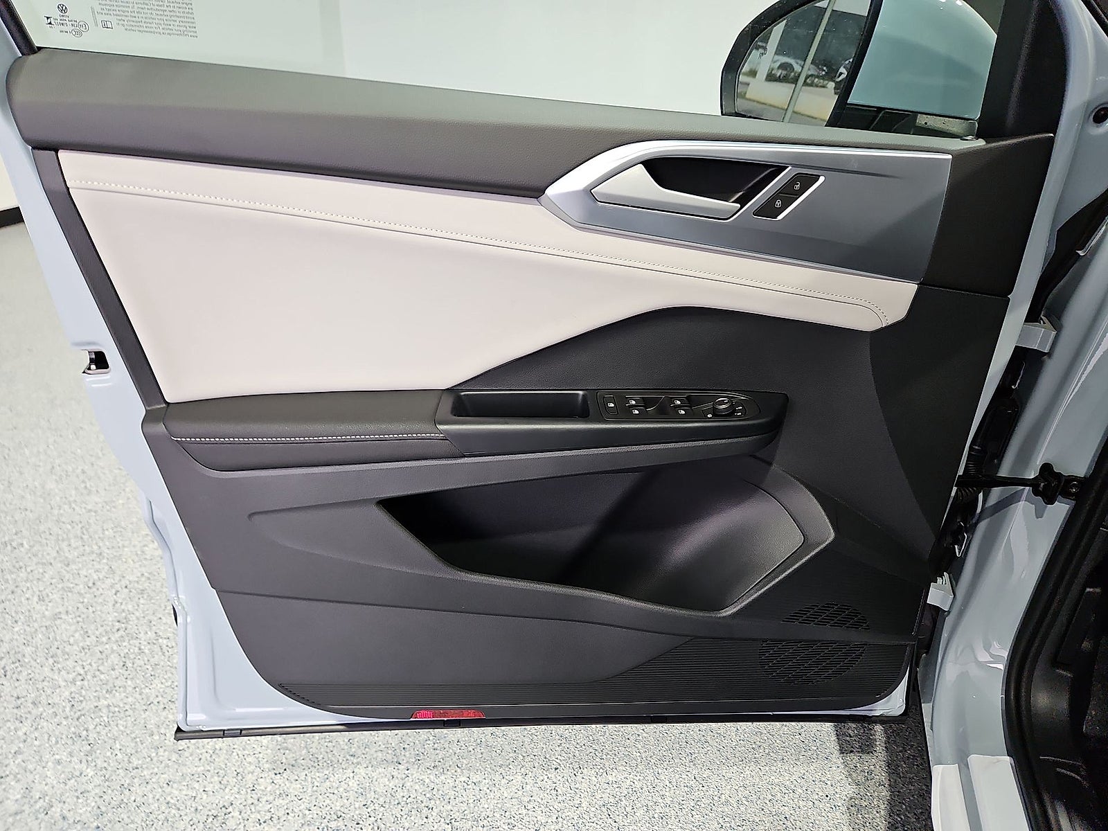 2027 Volkswagen Taos SE