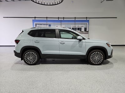 2027 Volkswagen Taos SE