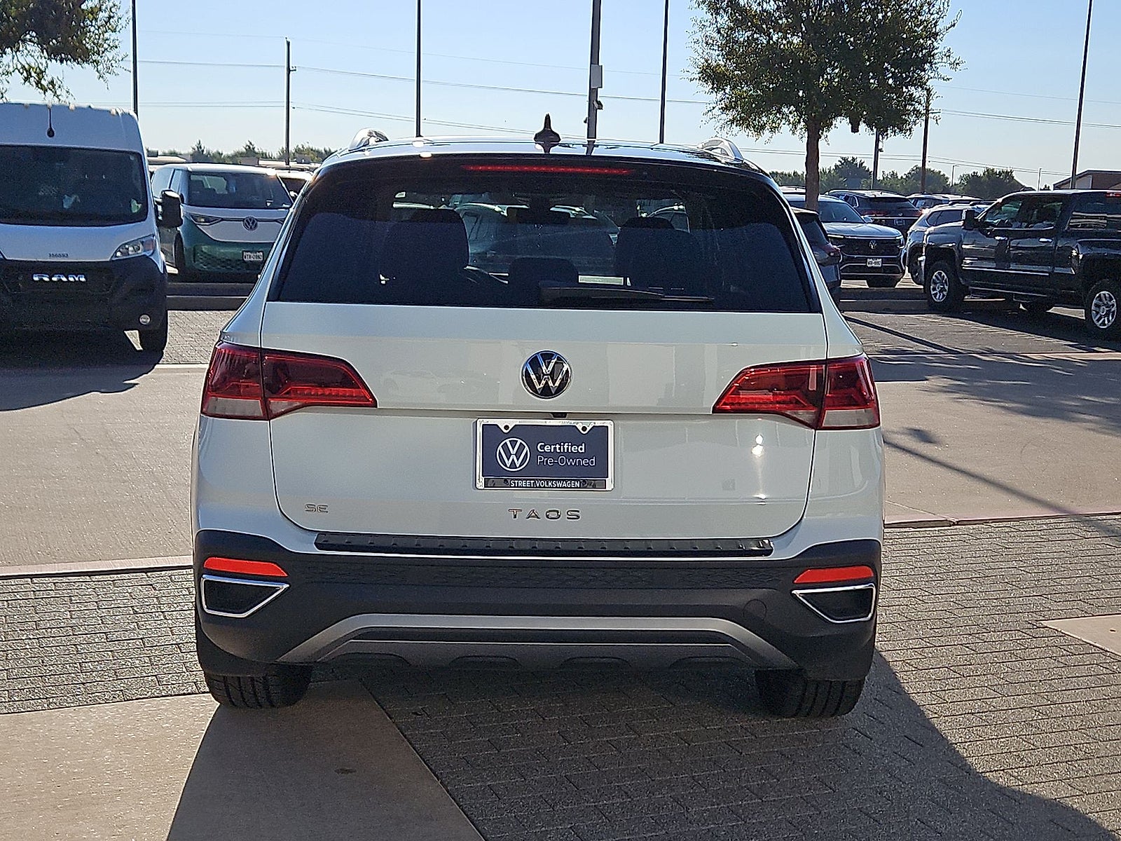 2024 Volkswagen Taos 1.5T SE