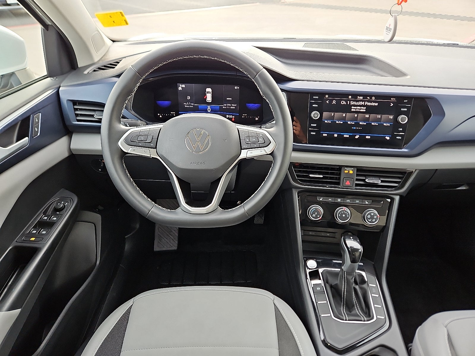 2023 Volkswagen Taos 1.5T SE