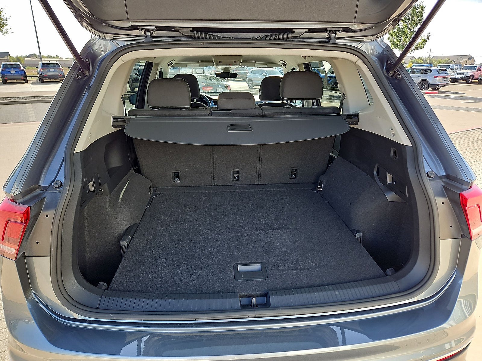 2023 Volkswagen Tiguan 2.0T S