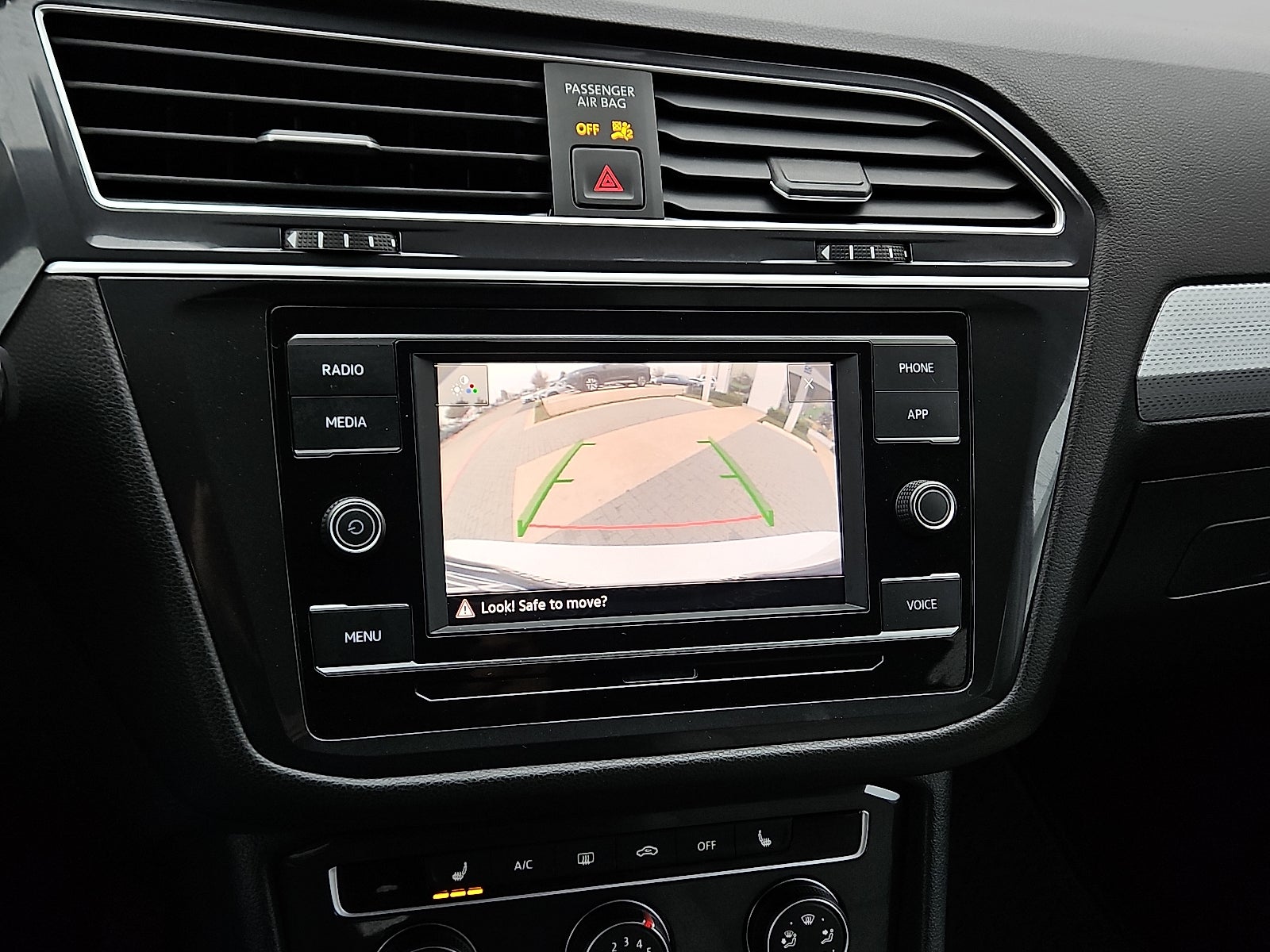 2024 Volkswagen Tiguan 2.0T S