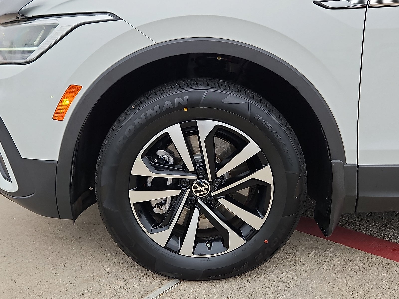 2024 Volkswagen Tiguan 2.0T S