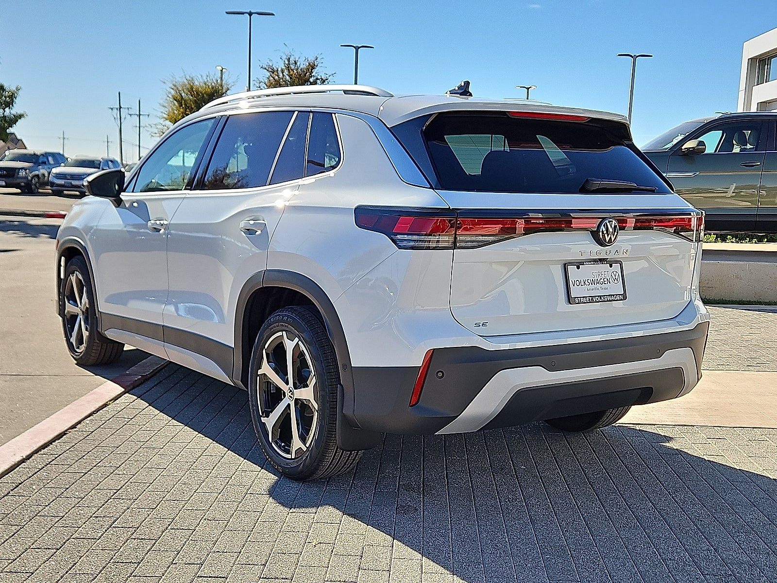 2026 Volkswagen Tiguan 2.0T SE