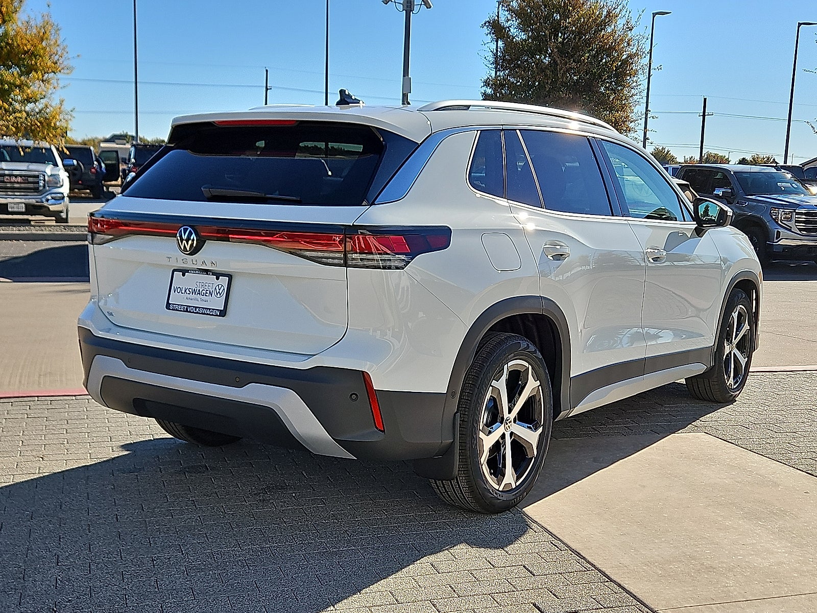 2026 Volkswagen Tiguan 2.0T SE