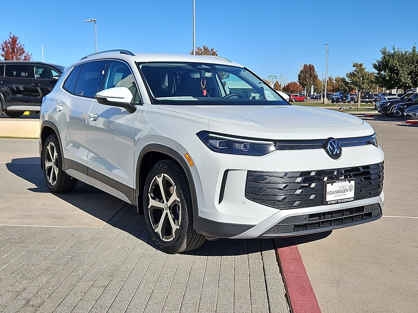 2026 Volkswagen Tiguan 2.0T SE