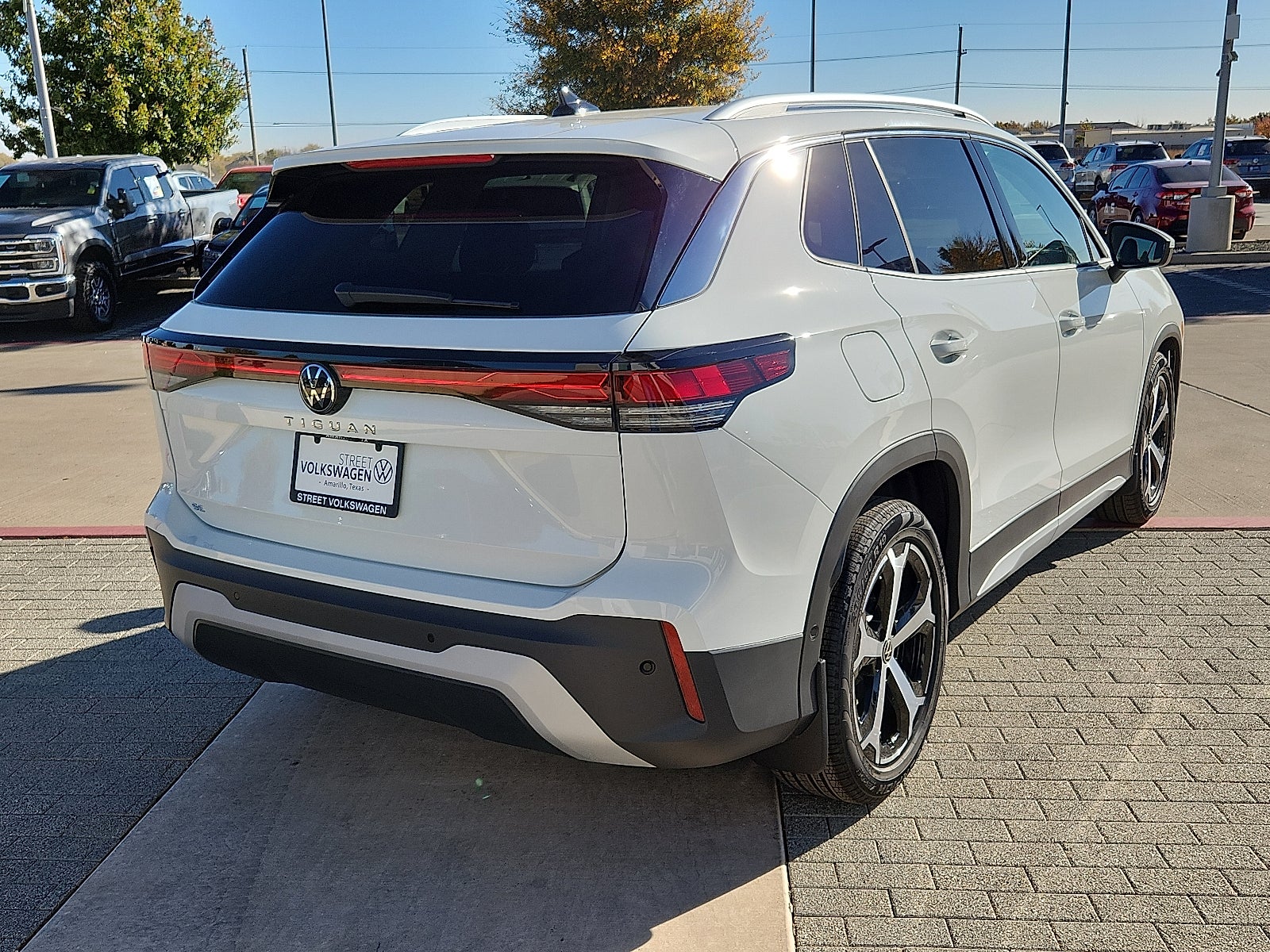 2026 Volkswagen Tiguan 2.0T SE