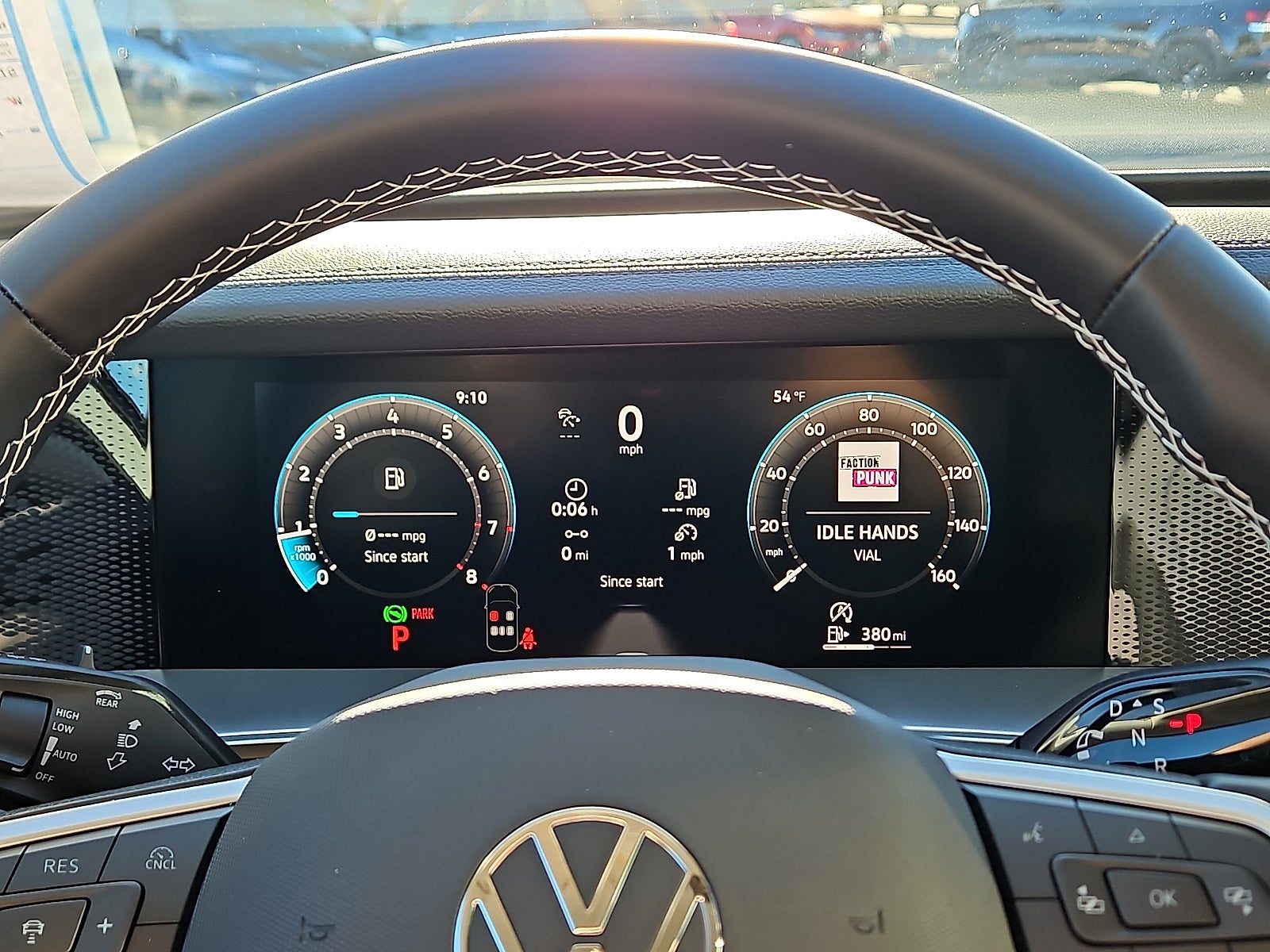 2026 Volkswagen Tiguan 2.0T SE