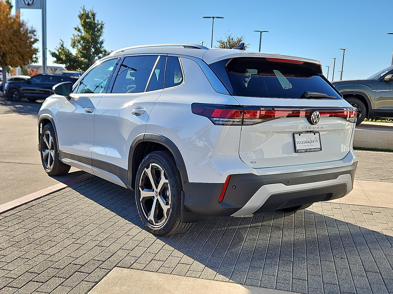 2026 Volkswagen Tiguan 2.0T SE