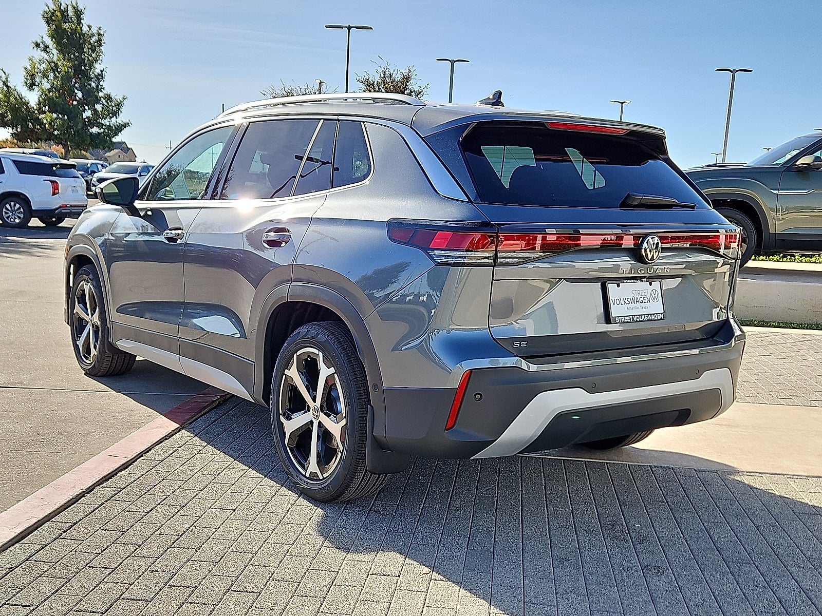 2026 Volkswagen Tiguan 2.0T SE