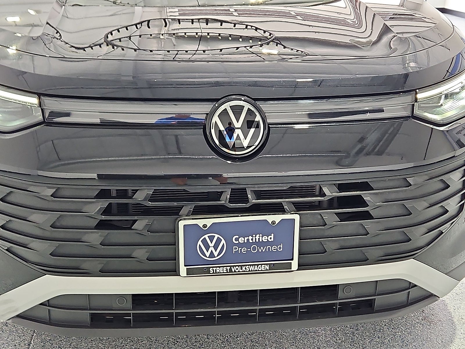 2025 Volkswagen Tiguan 2.0T SE