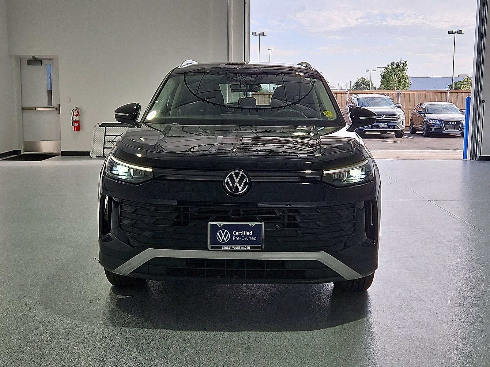 2025 Volkswagen Tiguan 2.0T SE