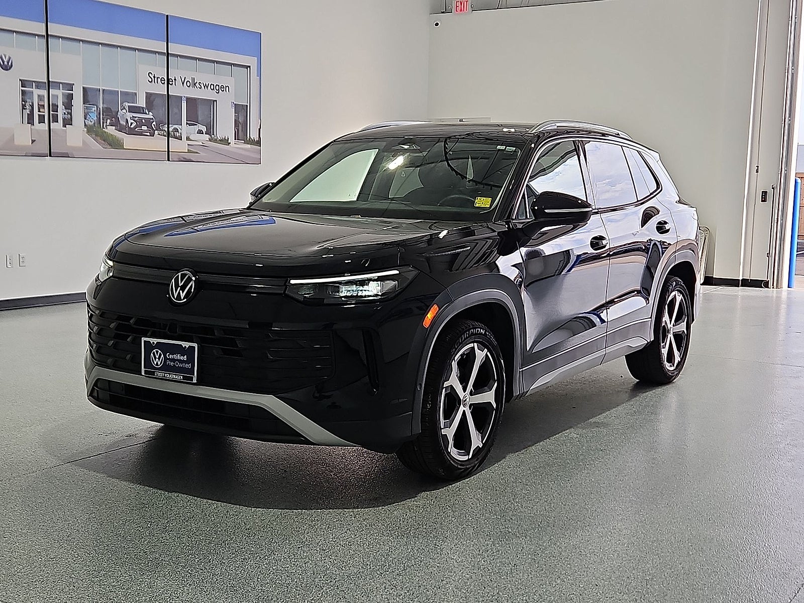 2025 Volkswagen Tiguan 2.0T SE