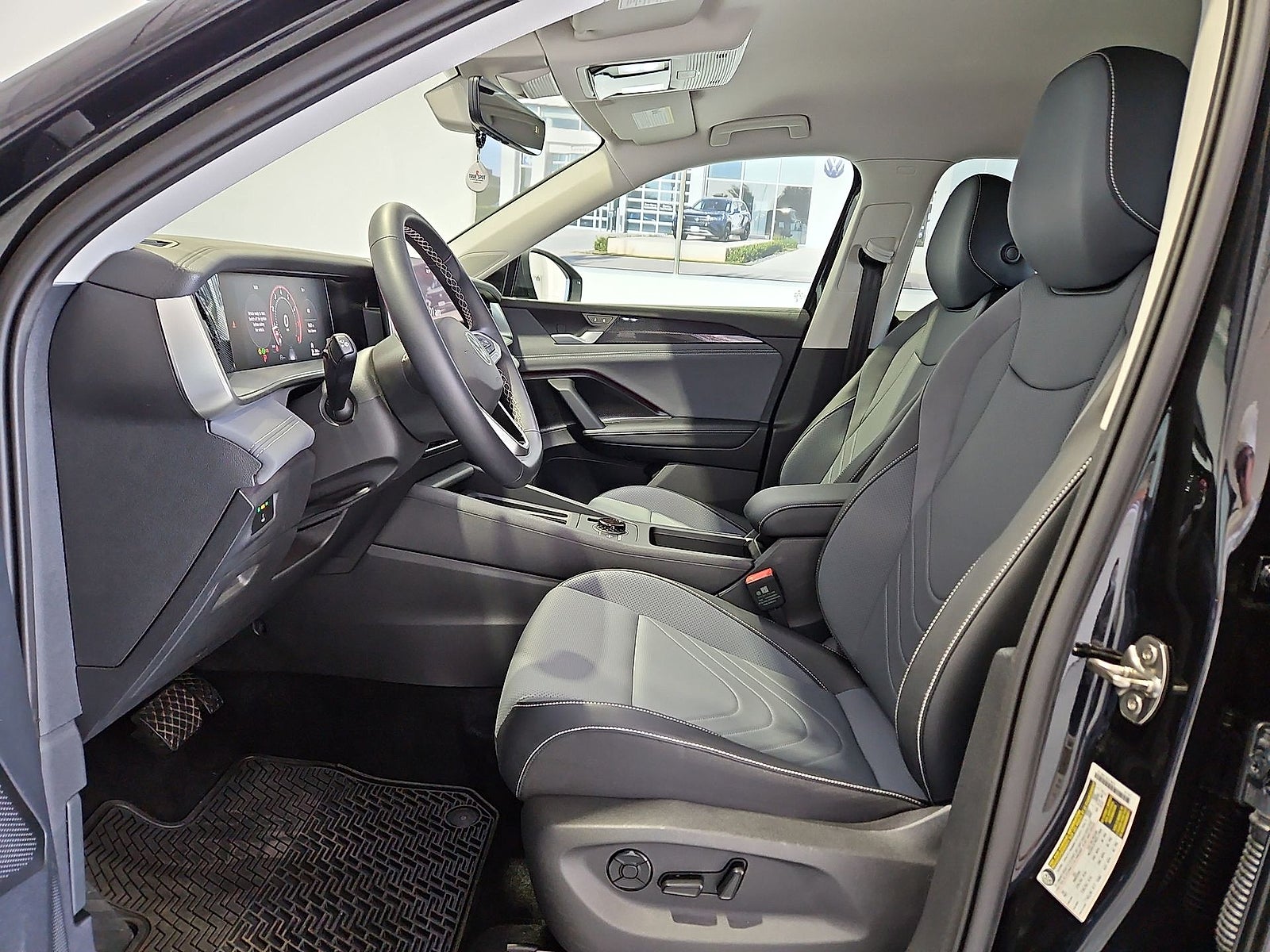 2025 Volkswagen Tiguan 2.0T SE