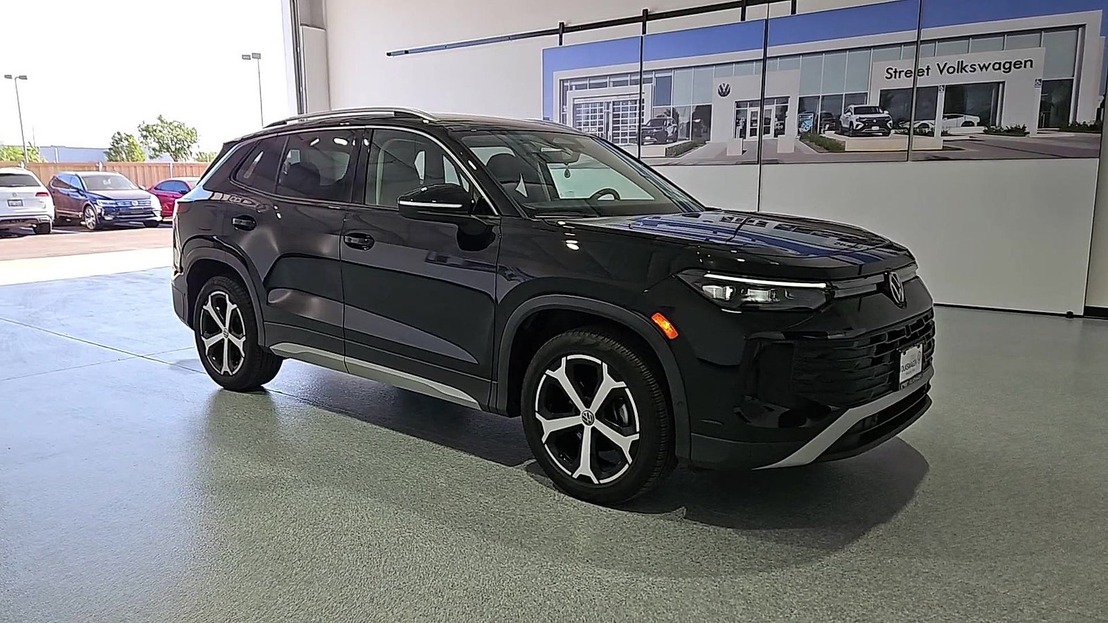 2025 Volkswagen Tiguan 2.0T SE