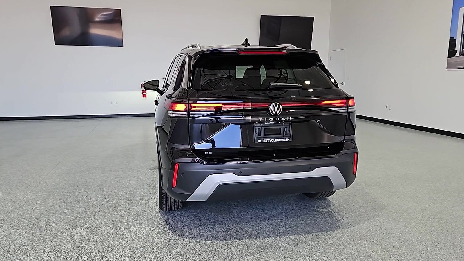 2025 Volkswagen Tiguan 2.0T SE