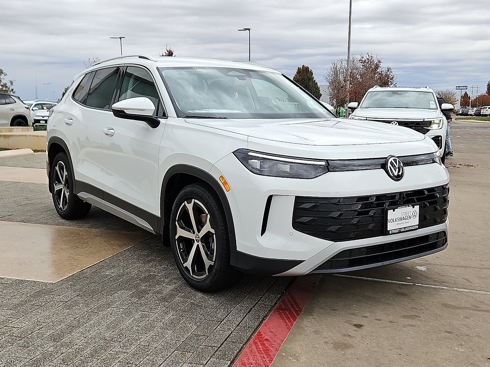 2026 Volkswagen Tiguan 2.0T SE