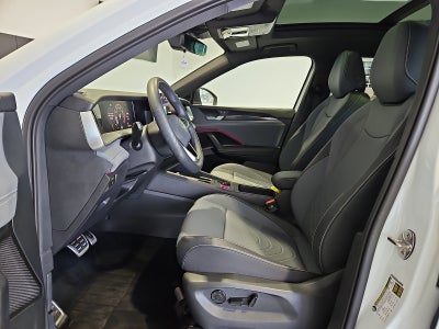 2025 Volkswagen Tiguan 2.0T SE R-Line Black