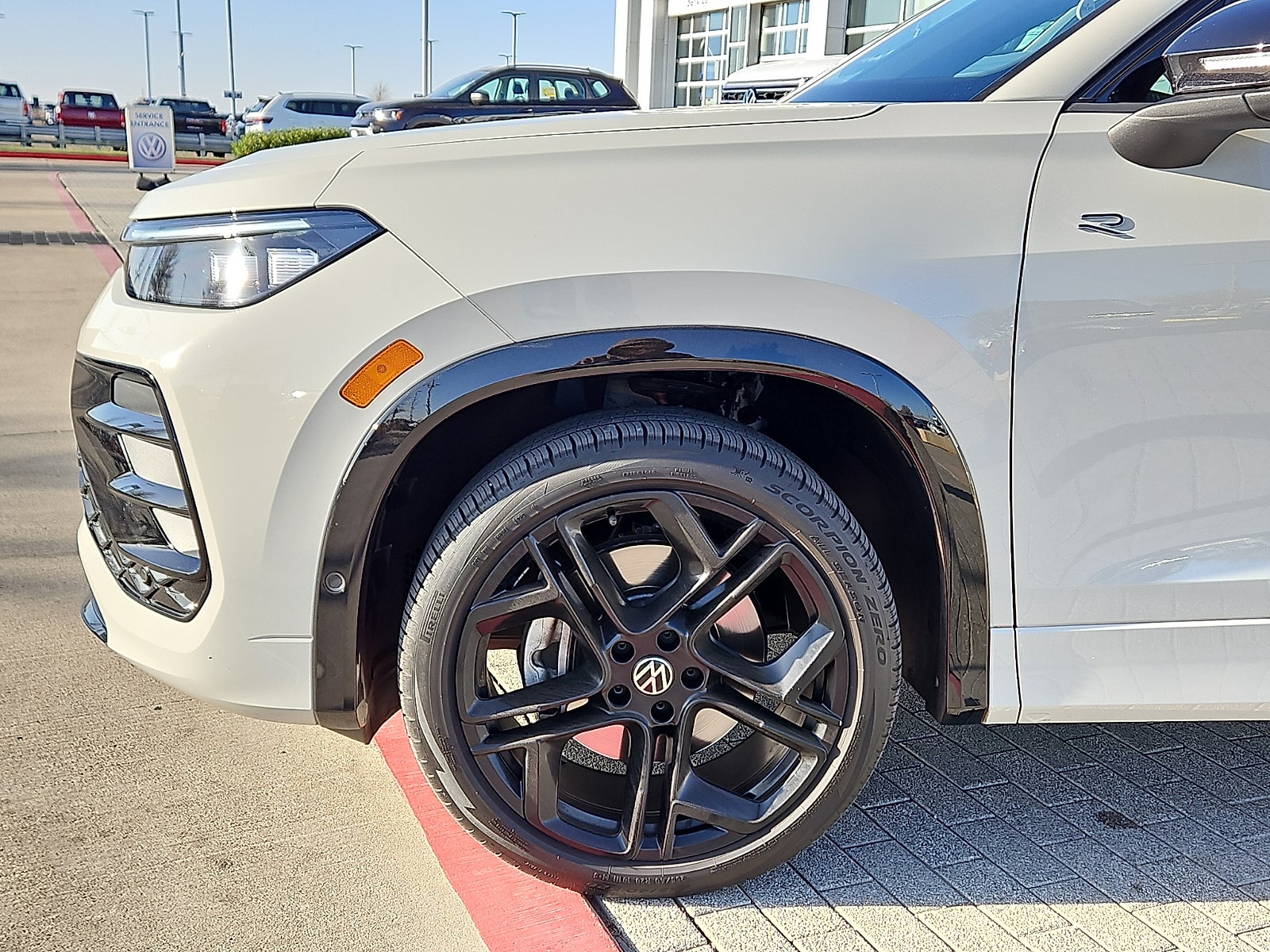 2025 Volkswagen Tiguan 2.0T SE R-Line Black