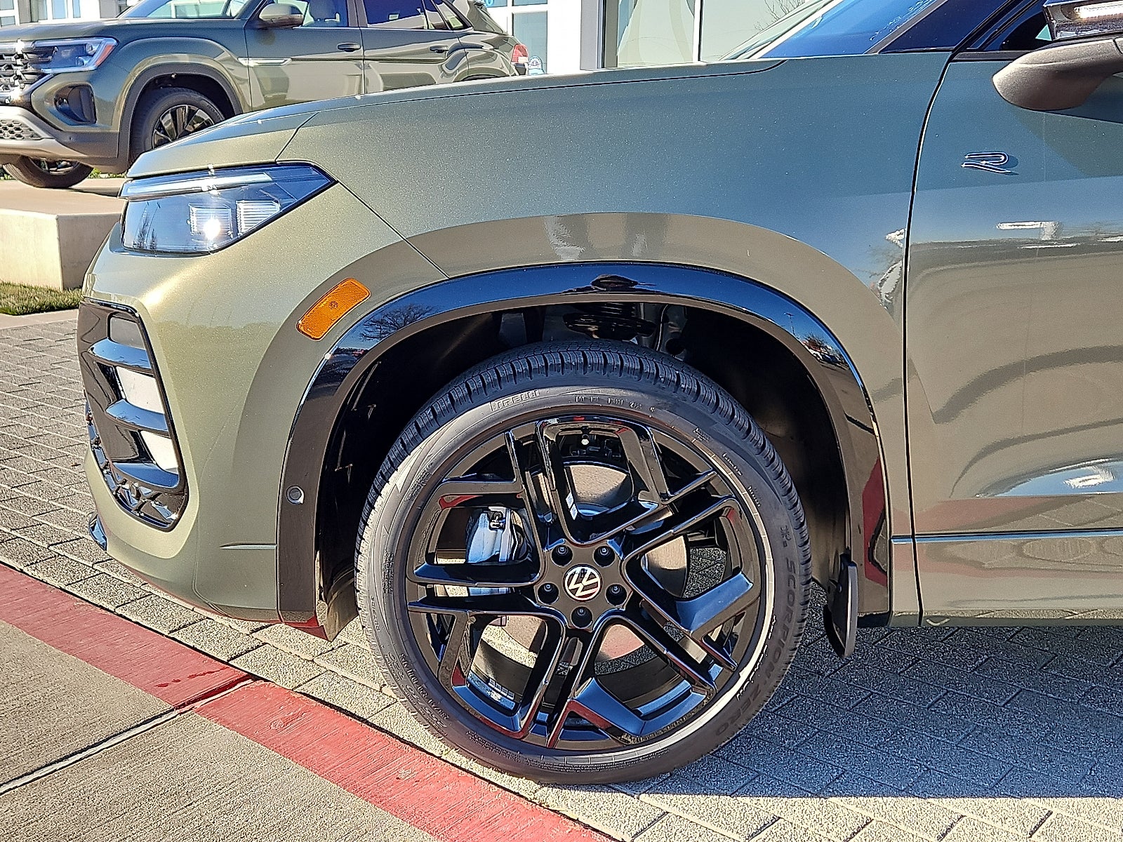 2026 Volkswagen Tiguan 2.0T SE R-Line Black