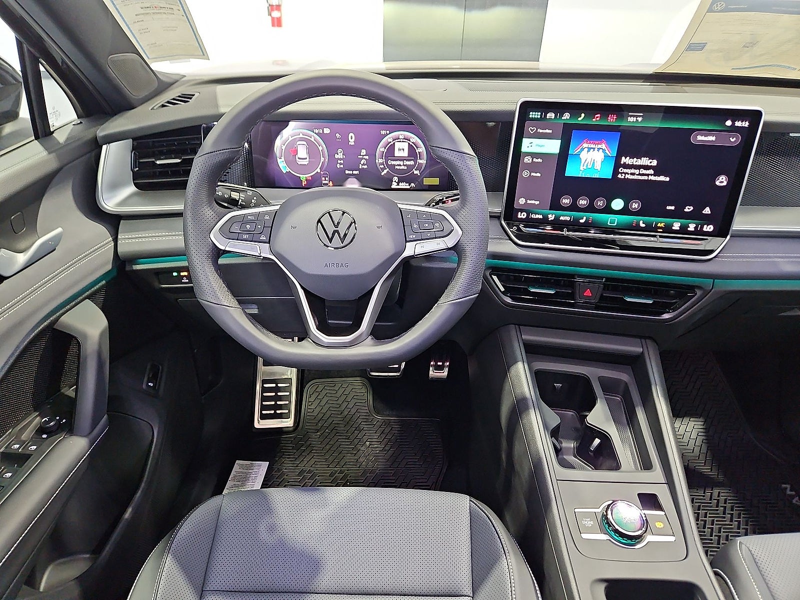 2026 Volkswagen Tiguan SE R-Line Black