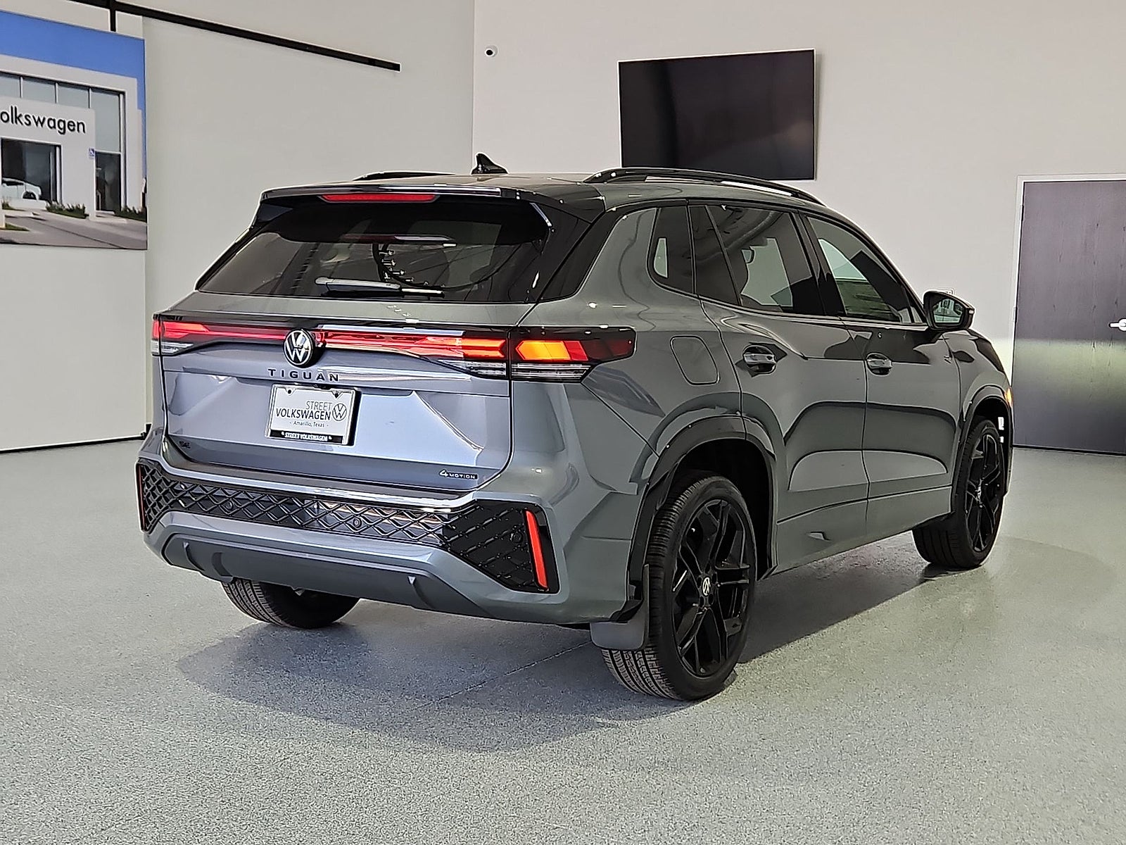 2026 Volkswagen Tiguan SE R-Line Black