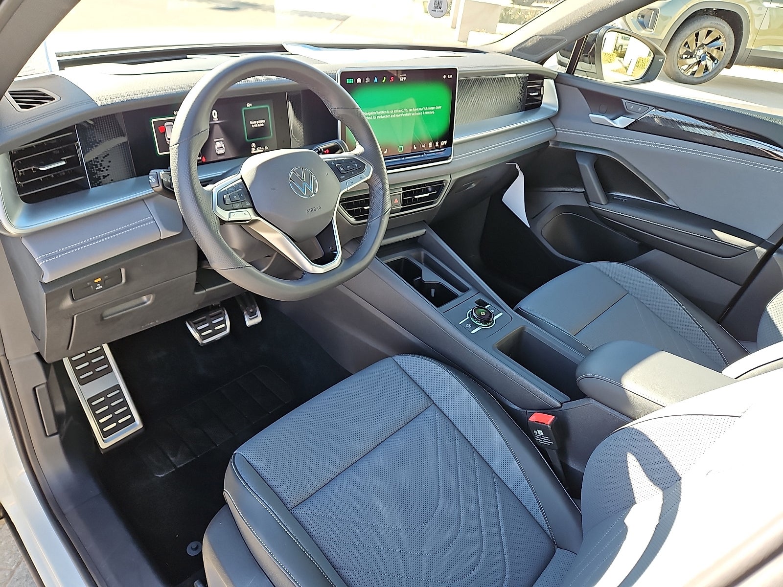 2025 Volkswagen Tiguan 2.0T SE R-Line Black