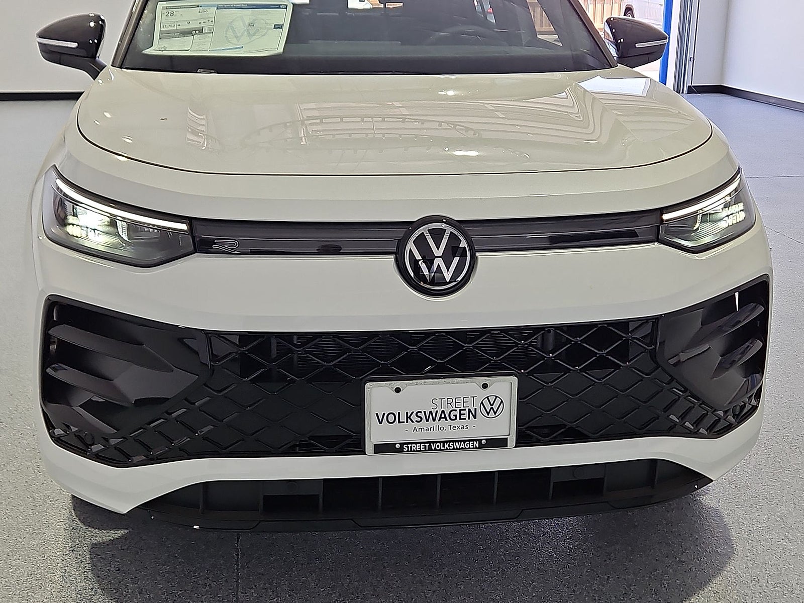2026 Volkswagen Tiguan SE R-Line Black