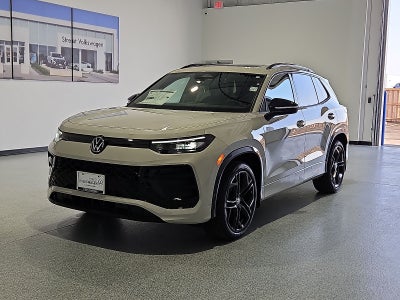 2026 Volkswagen Tiguan SE R-Line Black