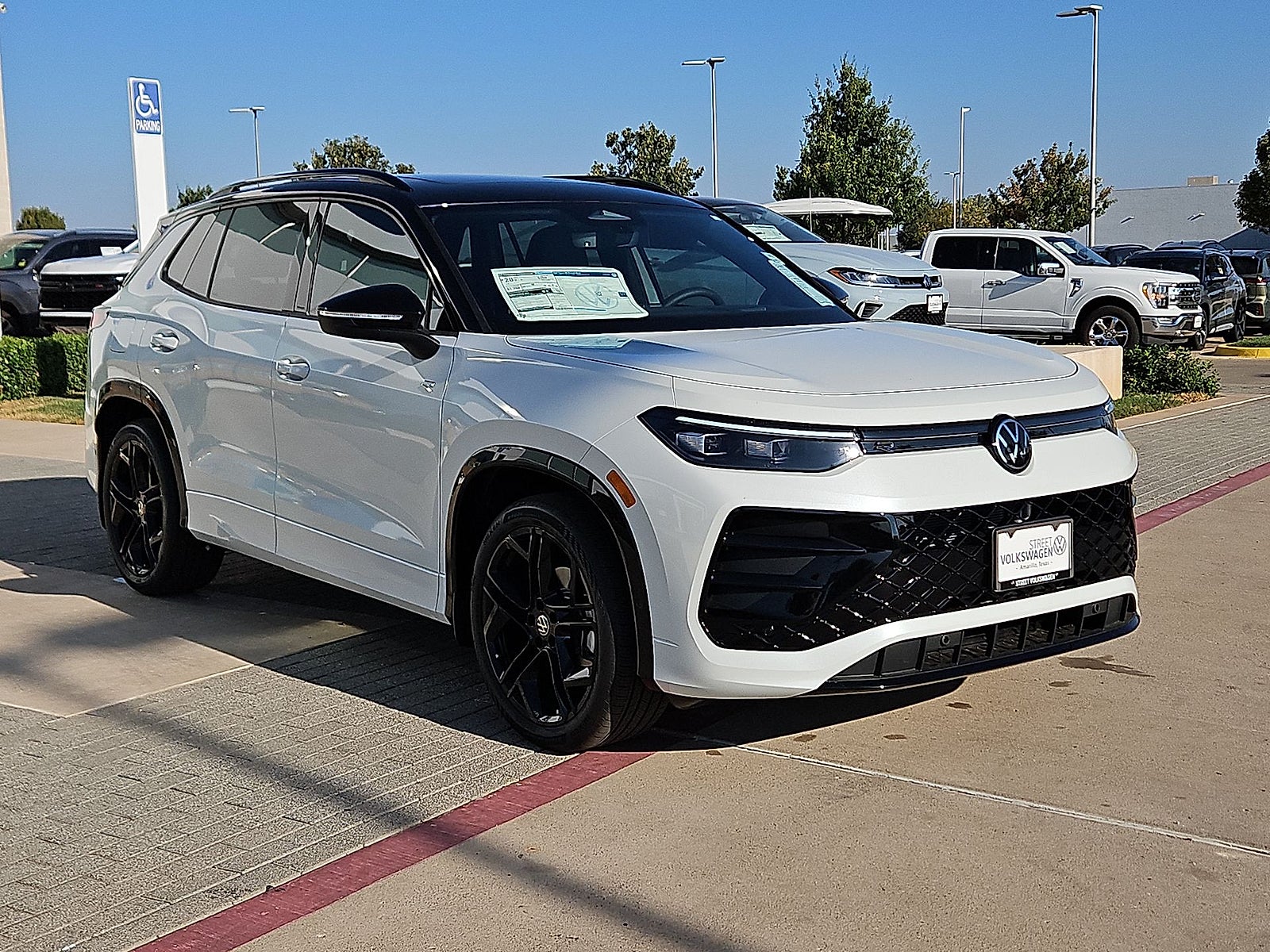 2026 Volkswagen Tiguan SE R-Line Black