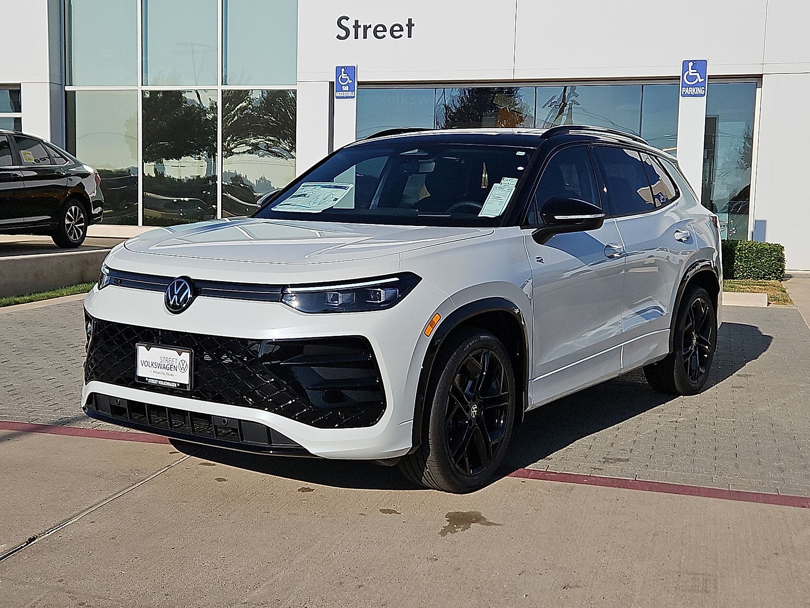2026 Volkswagen Tiguan SE R-Line Black