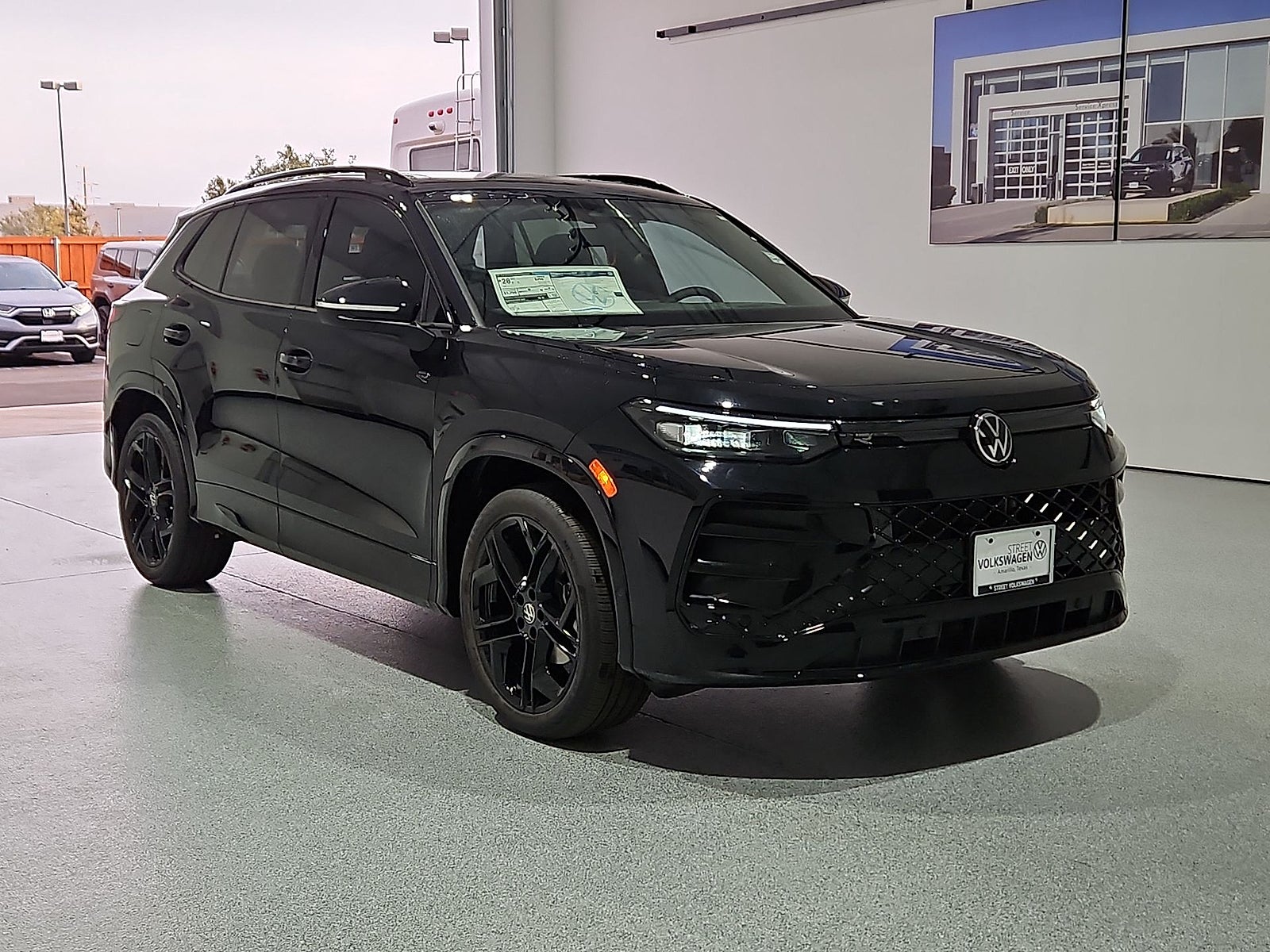 2026 Volkswagen Tiguan SE R-Line Black