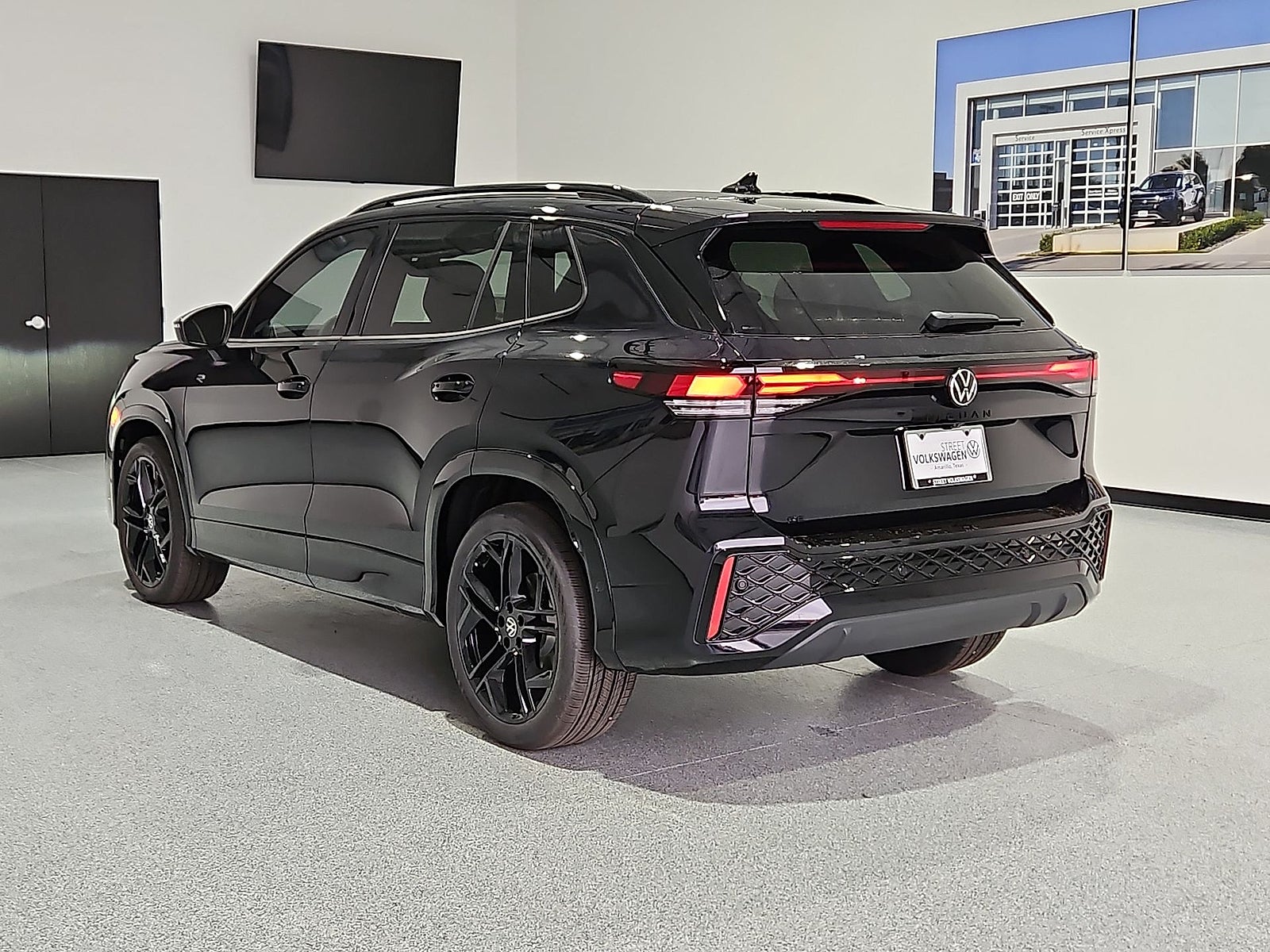 2026 Volkswagen Tiguan SE R-Line Black