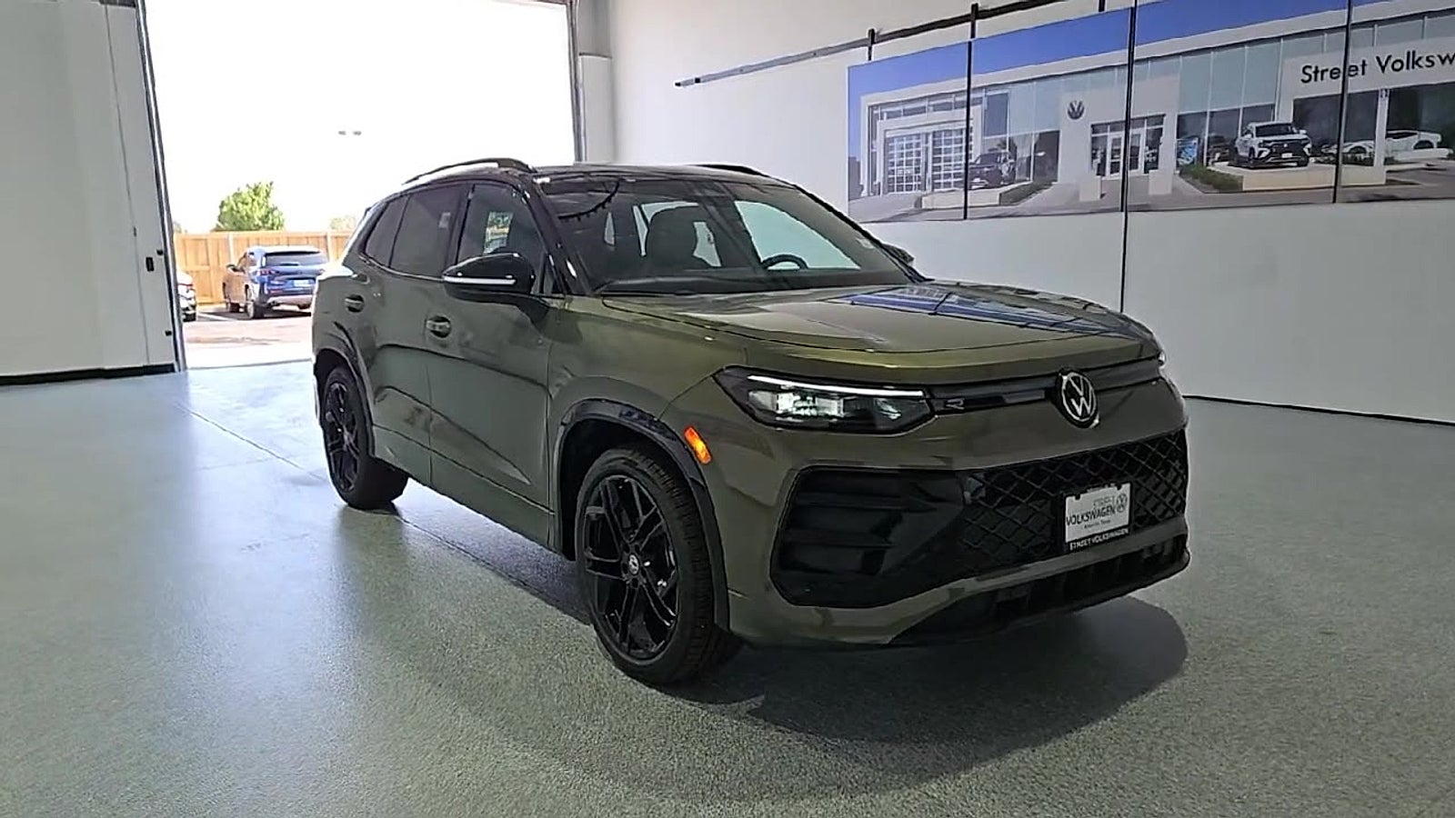 2026 Volkswagen Tiguan SE R-Line Black