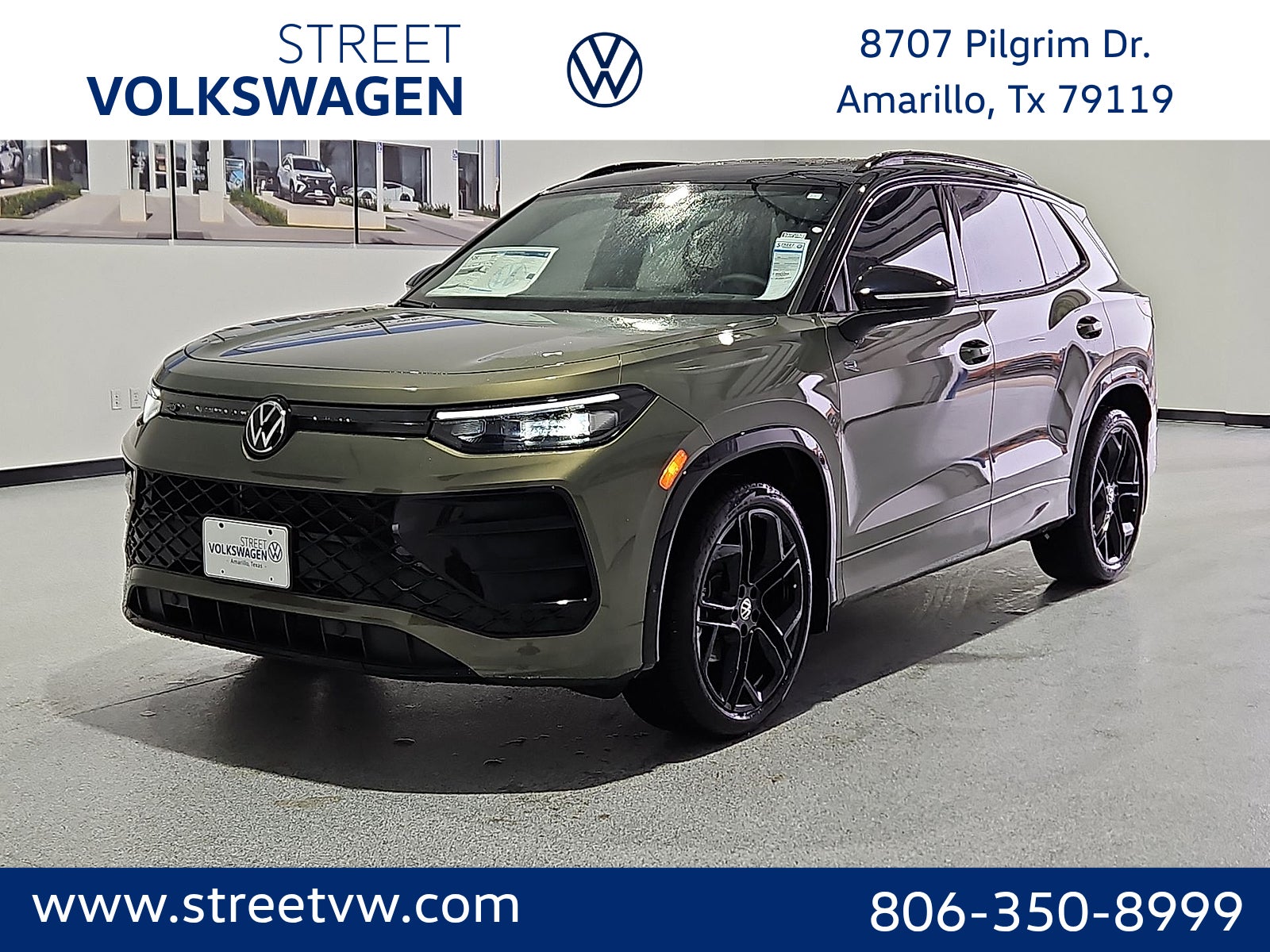 2026 Volkswagen Tiguan 2.0T SE R-Line Black's photo