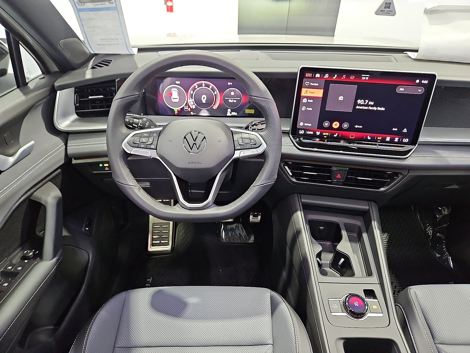 2026 Volkswagen Tiguan SE R-Line Black