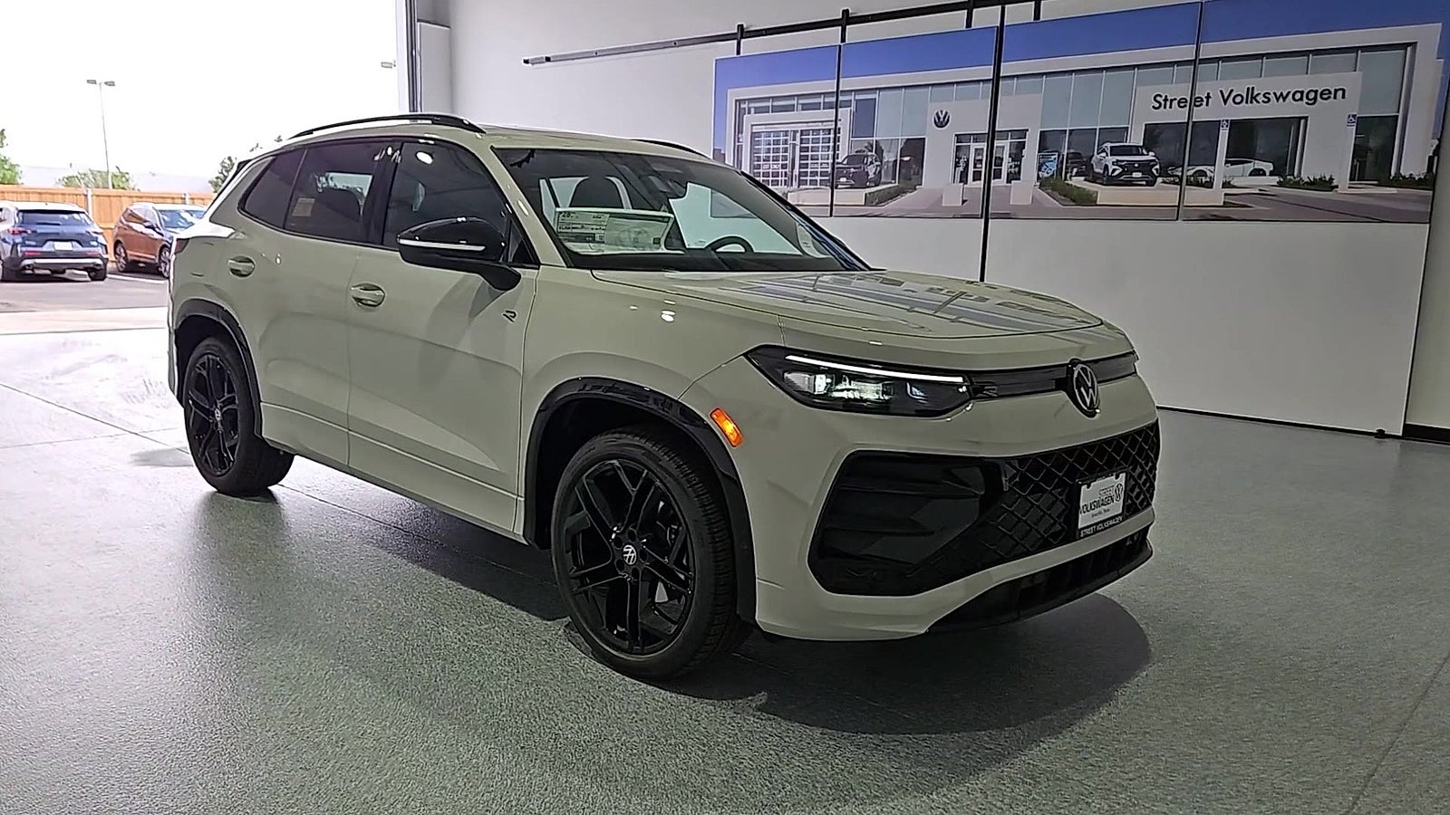 2026 Volkswagen Tiguan SE R-Line Black
