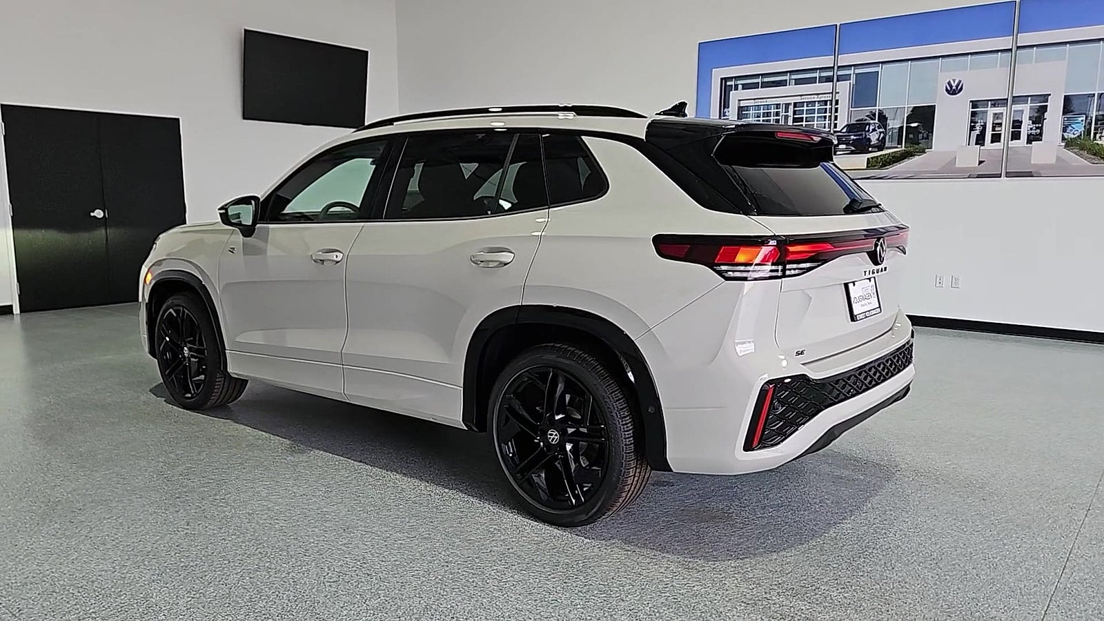 2026 Volkswagen Tiguan SE R-Line Black