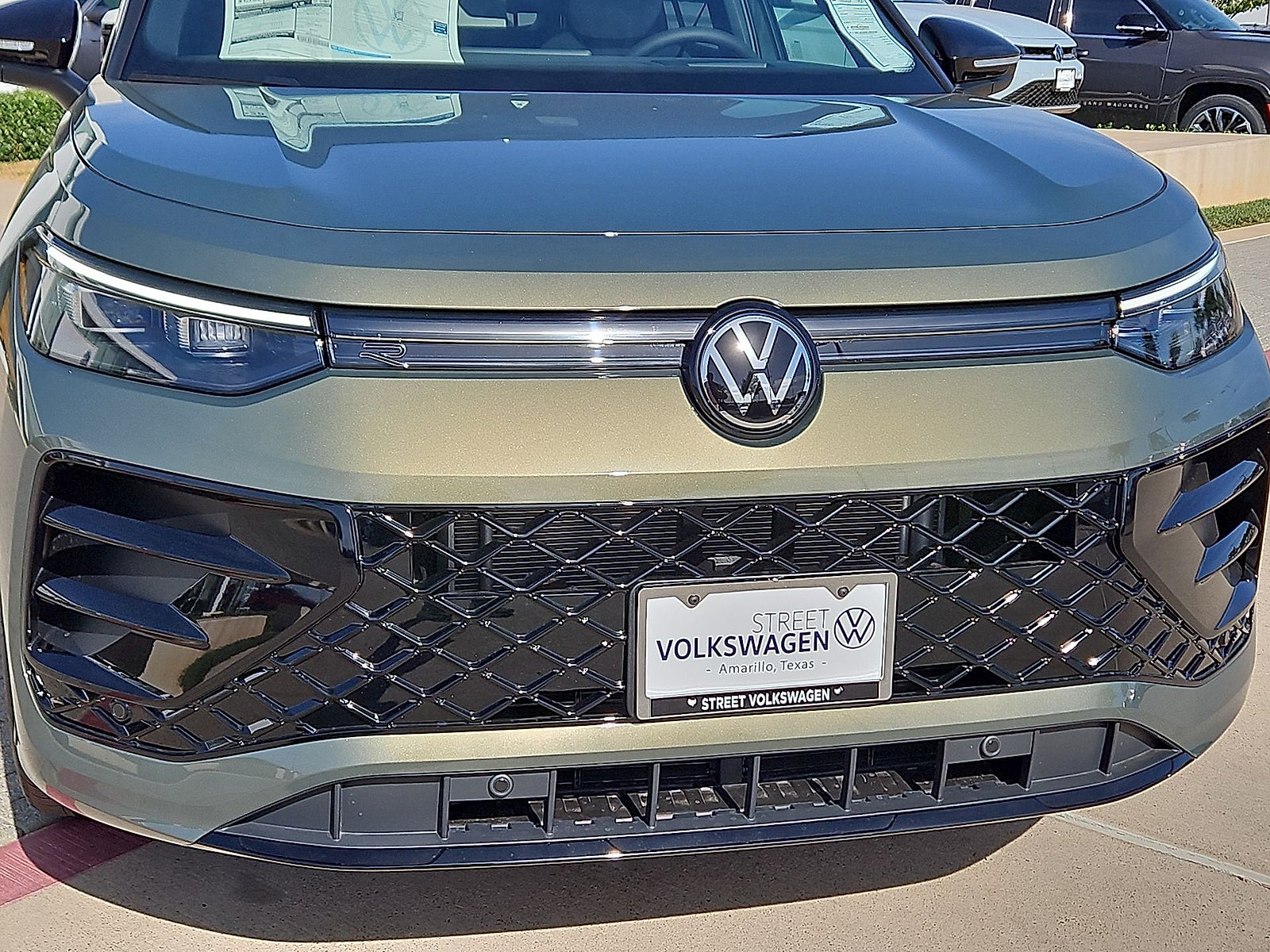 2026 Volkswagen Tiguan SE R-Line Black