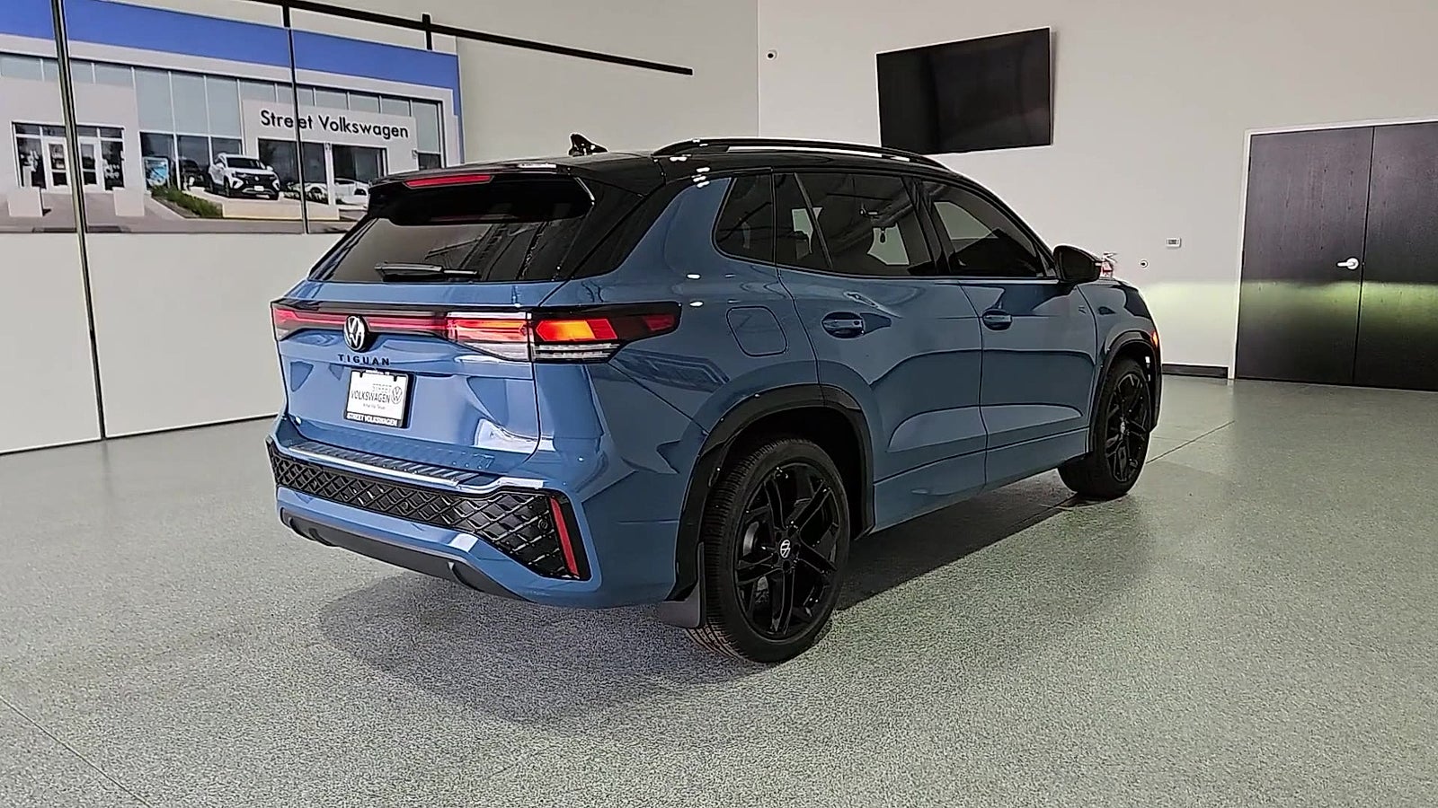2026 Volkswagen Tiguan SE R-Line Black