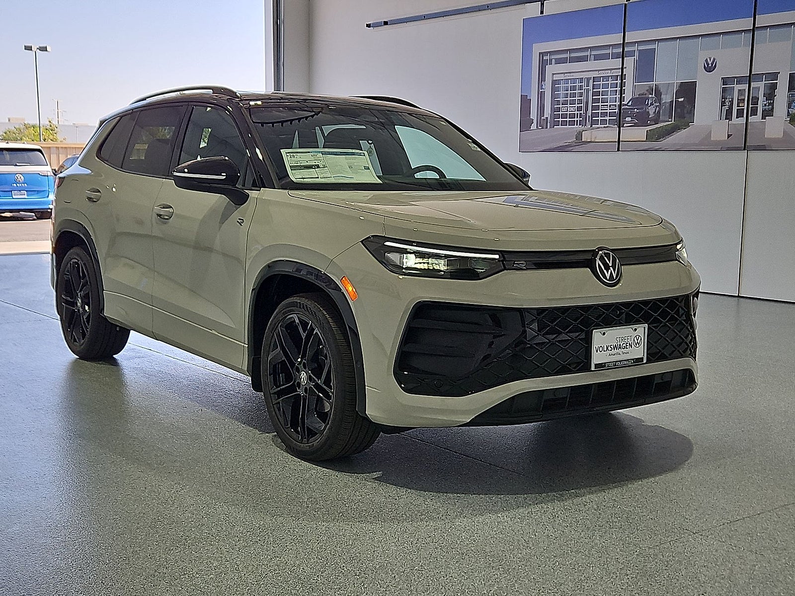 2026 Volkswagen Tiguan SE R-Line Black